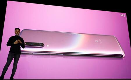 Celulares plegables 5G: todas las novedades del Congreso Mundial de Móviles en Barcelona, Reuters