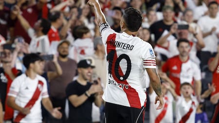 Por la magia de Juanfer Quintero, River venció a Gimnasia de La Plata en el Monumental