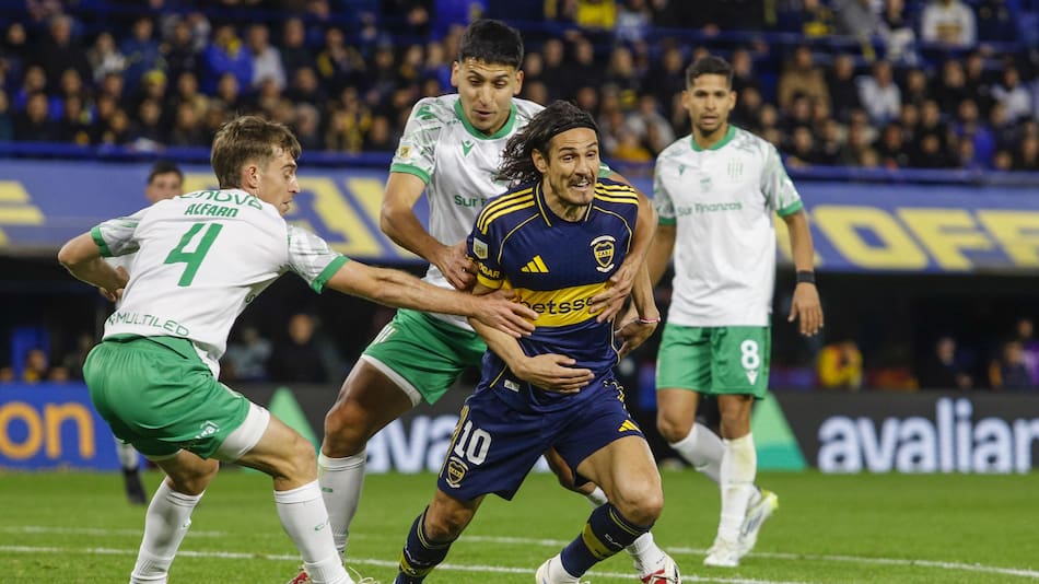 Edinson Cavani, autor del segundo gol en la victoria de Boca.