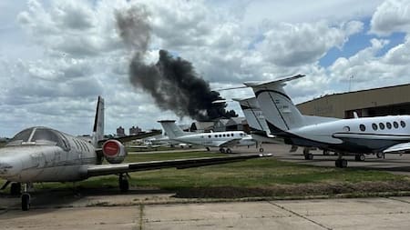 Las fotos y los videos del trágico despiste del avión privado en el aeropuerto de San Fernando