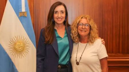 Victoria Villarruel junto a Claudia Rucci. Foto: @VickyVillarruel.