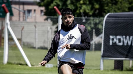 Williams Alarcón, muy cerca de llegar a Boca. Foto: Instagram @cahuracan