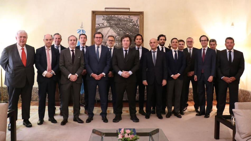 Encuentro de Javier Milei con empresarios en la embajada argentina en España. Foto: NA.