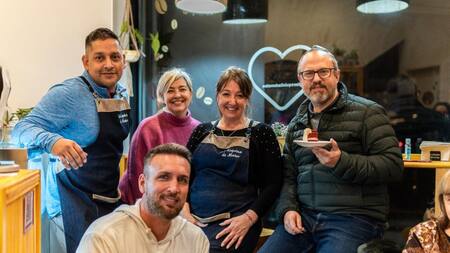 Diego Valenzuela en comercio de Tres de Febrero