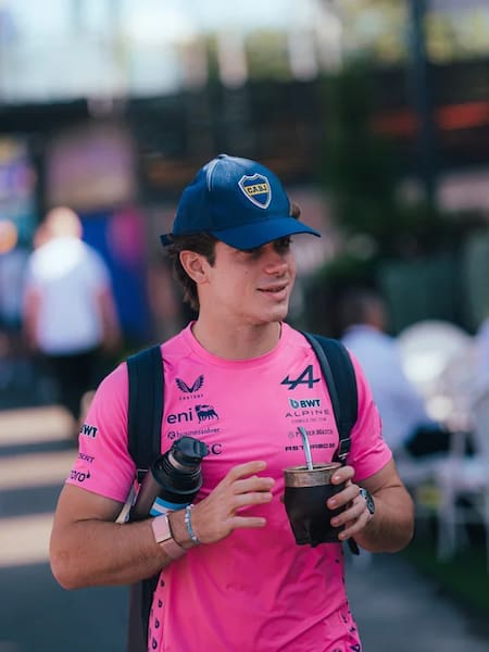 Franco Colapinto con la gorra de Boca en el Gran Premio de Australia.