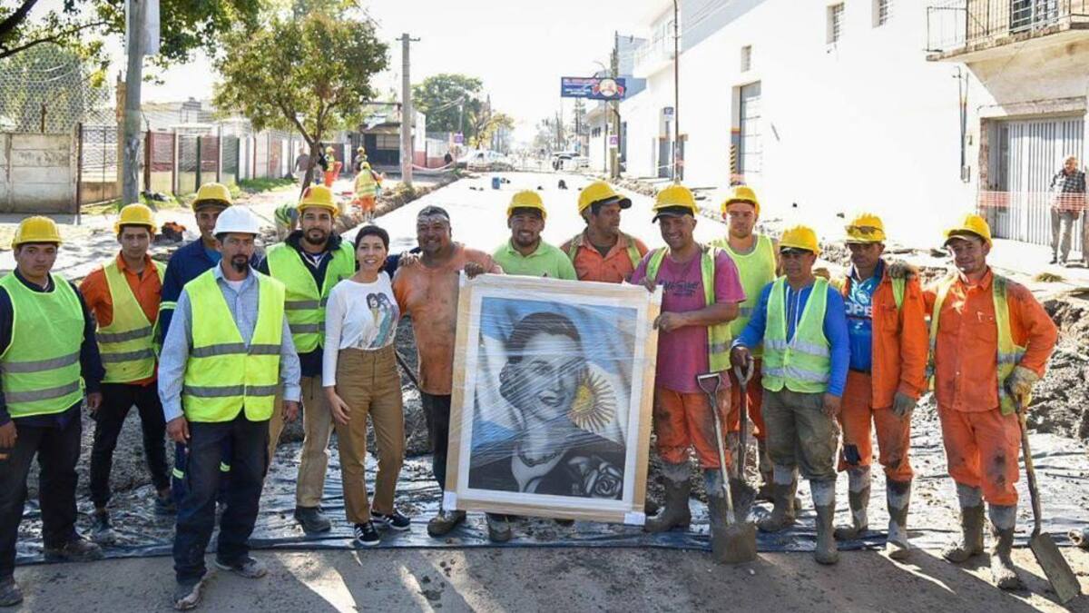 Mayra Mendoza recorrió obras en Quilmes. Foto: Prensa.
