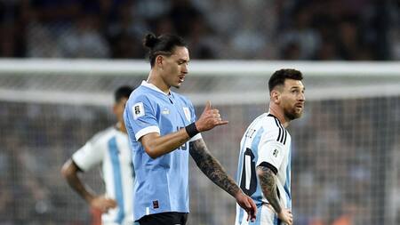 Darwin Núñez, Argentina vs. Uruguay, Eliminatorias. Foto: Reuters.