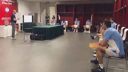 Charla técnica, básquet