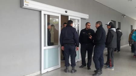 Intento de femicidio en Santiago del Estero: apuñaló a su expareja, pensó que la había matado y se suicidó