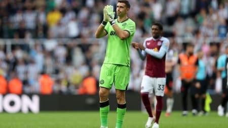 Dibu Martínez, Premier League. Foto: NA