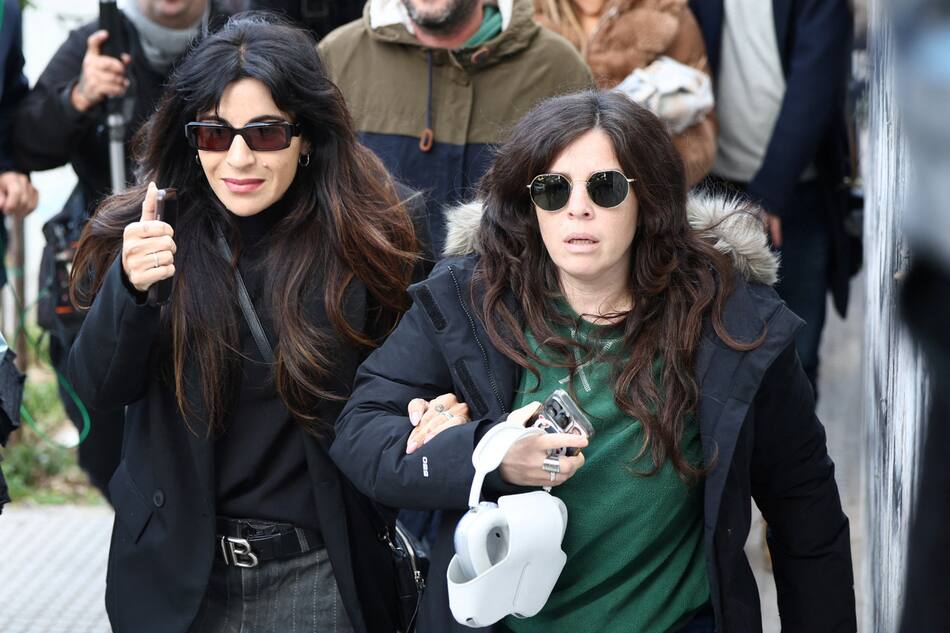 Dalma Maradona y Gianinna Maradona en el juicio por la muerte de Maradona. Foto: REUTERS.
