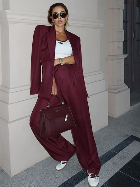 Moda rojo vino. Fuente: Pinterest