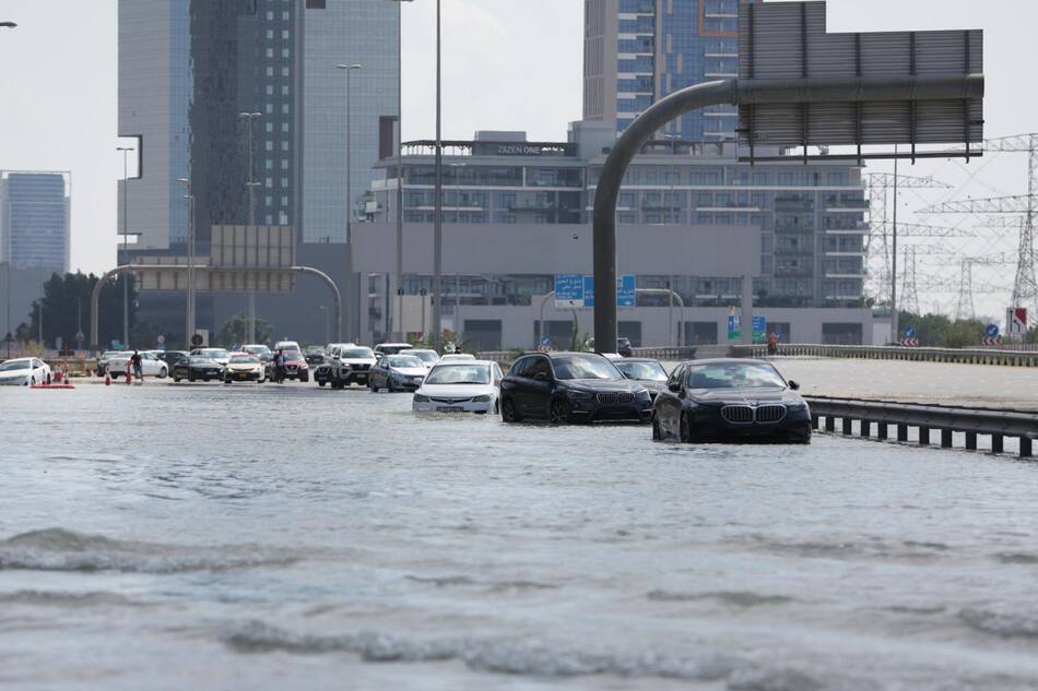 Inundaciones en Dubái. Foto: EFE.