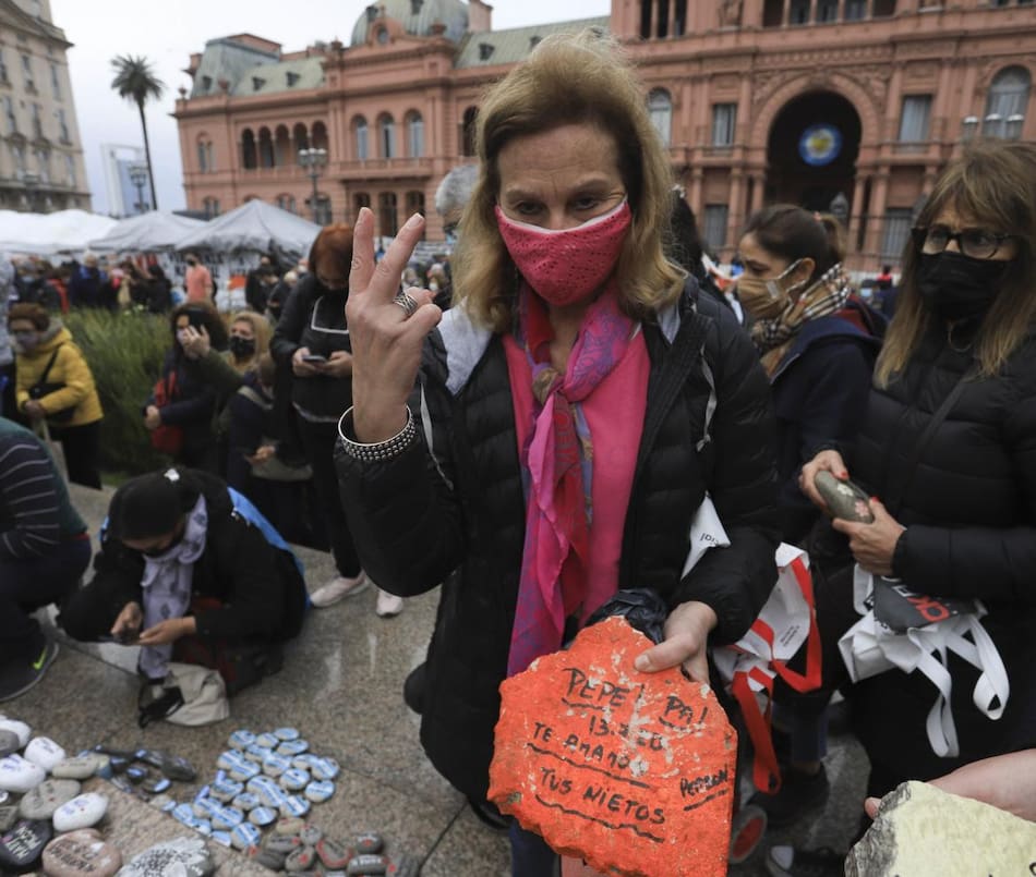 Marcha de las Piedras, Plaza de Mayo, agencia NA