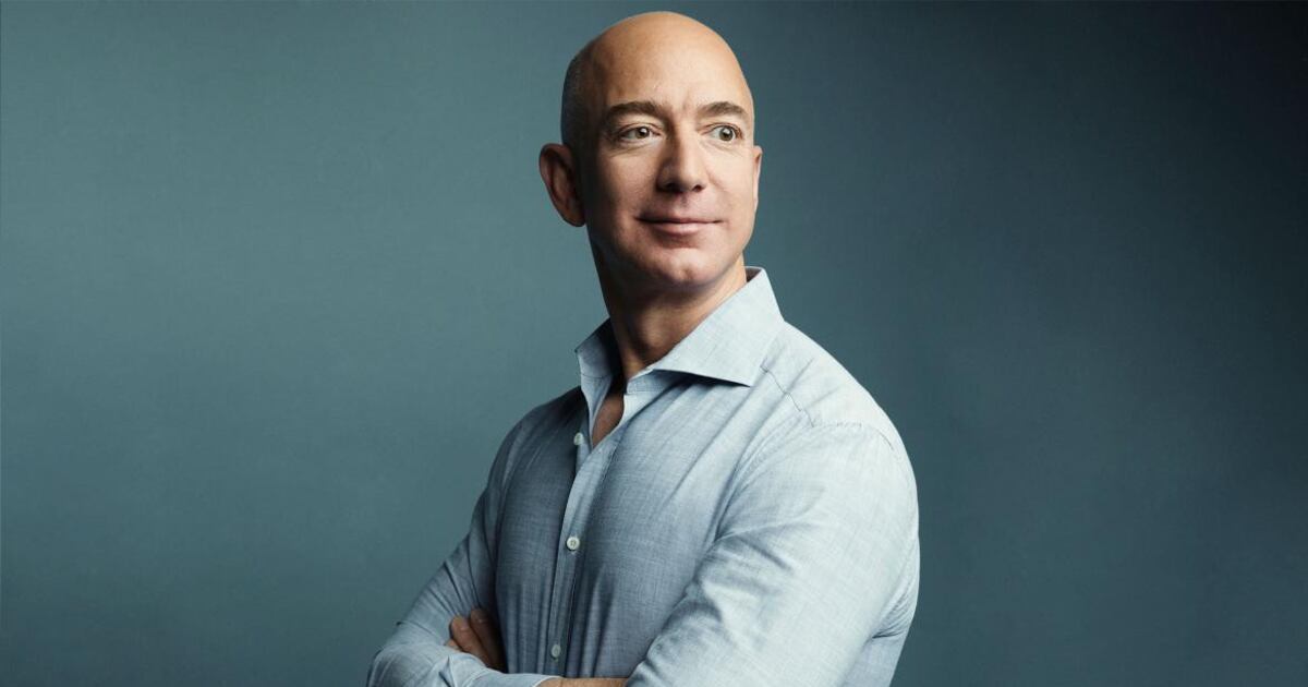 Dueño Amazon Jeff Bezos, fundador de Amazon, sigue siendo el hombre más rico del ...