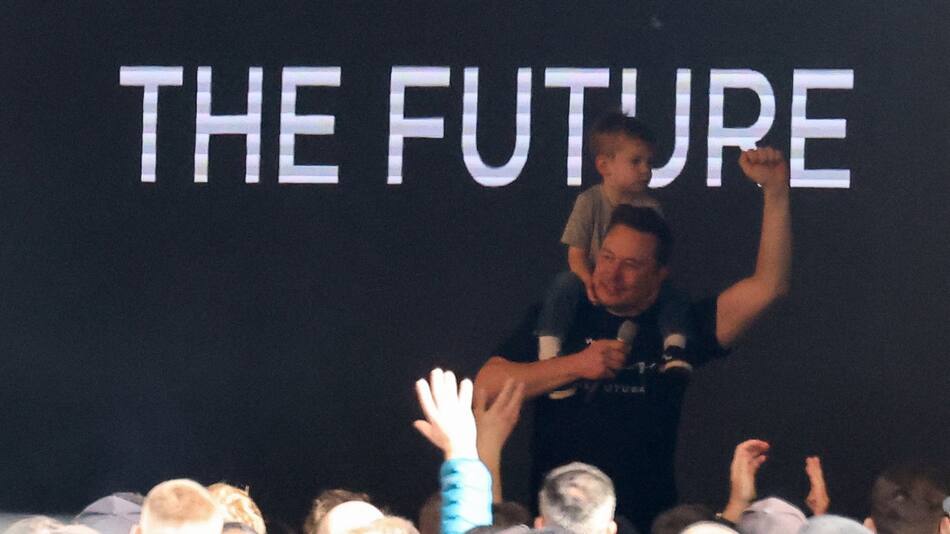 El futuro y Elon Musk. Foto: Reuters