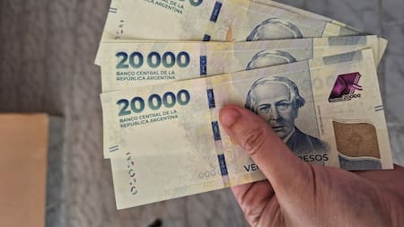 Cómo detectar billetes falsos con la cámara del celular: guía práctica