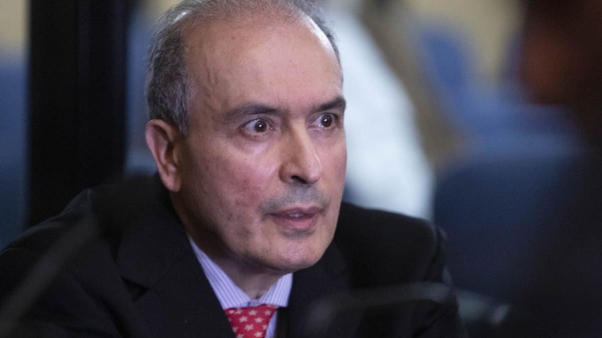 José López, NA