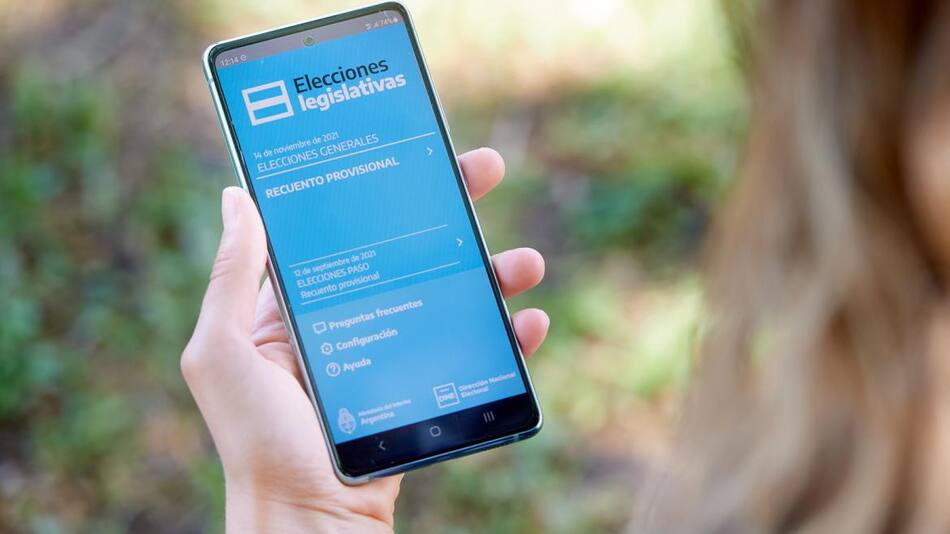Aplicación denominada "Elecciones Argentina 2021", foto NA