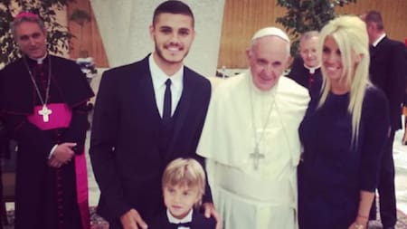 Cuando Mauro Icardi y Wanda Nara visitaron al Papa. Foto: redes.