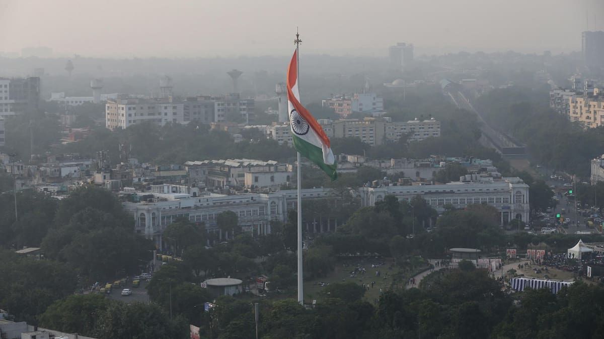Bangladesh, Pakistán y la India, los países con el aire más contaminado en 2023. Foto: EFE.