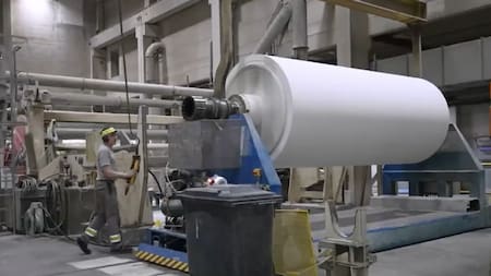 Papelera en Alemania cierra sus puertas por la crisis energética. Foto: captura de video.