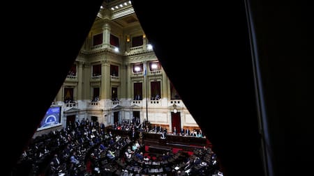 Por qué los diputados y senadores no pueden leer sus discursos en el Congreso: qué dice el reglamento