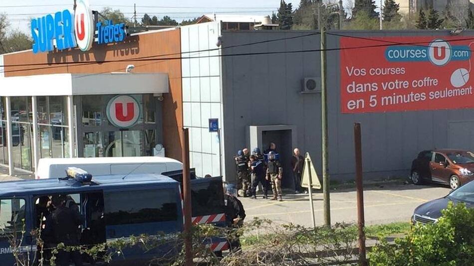 Tiroteo y toma de rehenes en supermercado de Francia (Reuters)
