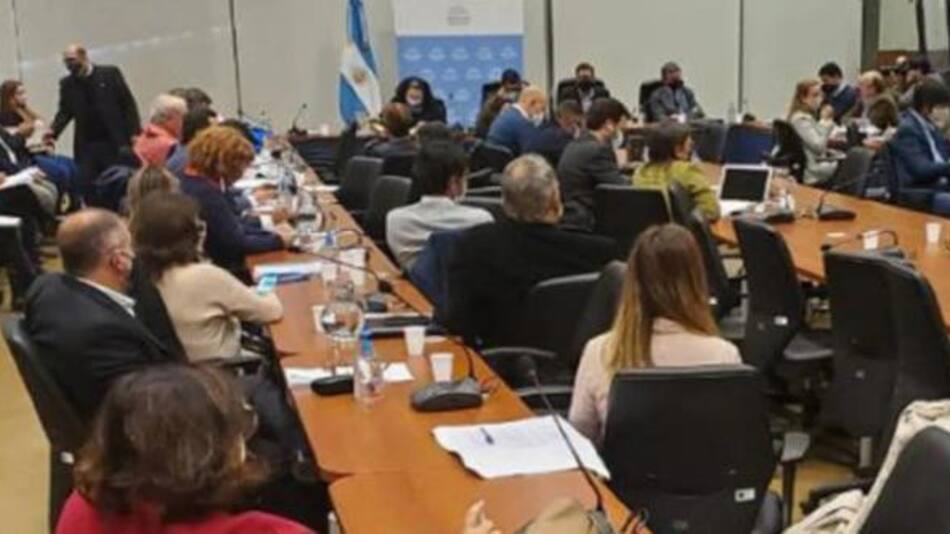 Comisión de Asuntos Constitucionales