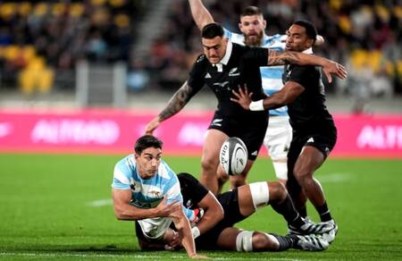 Los Pumas ante los All Blacks en el Rugby Championship.