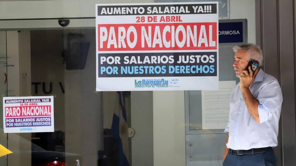 Paro de bancos en todo el país. Foto: NA