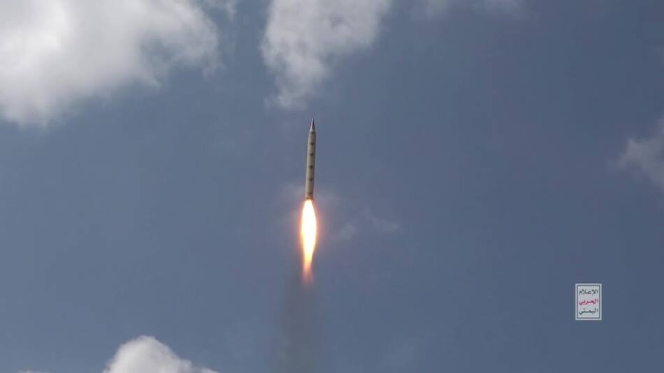 Misiles de Yemen atacando a Israel. Foto: Reuters.