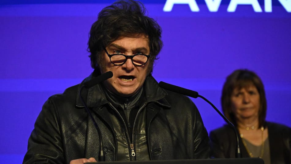Javier Milei en el búnker de LLA.