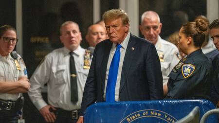 Donald Trump, culpable de falsificar documentos para silenciar aventura con actriz porno. Foto: Reuters