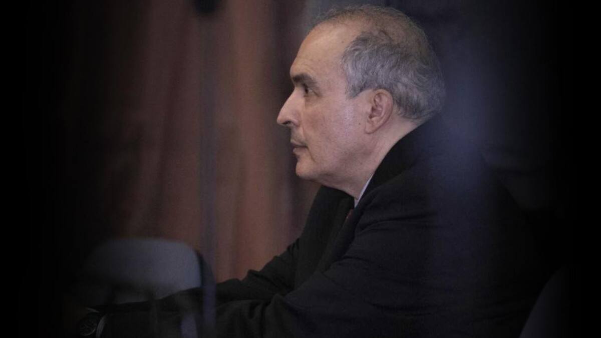 José López, NA