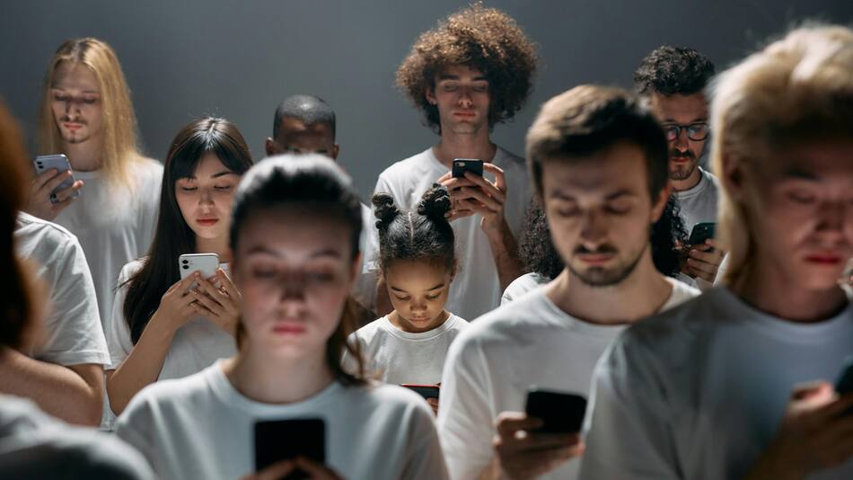 Adicción al celular. Foto: Pexels.