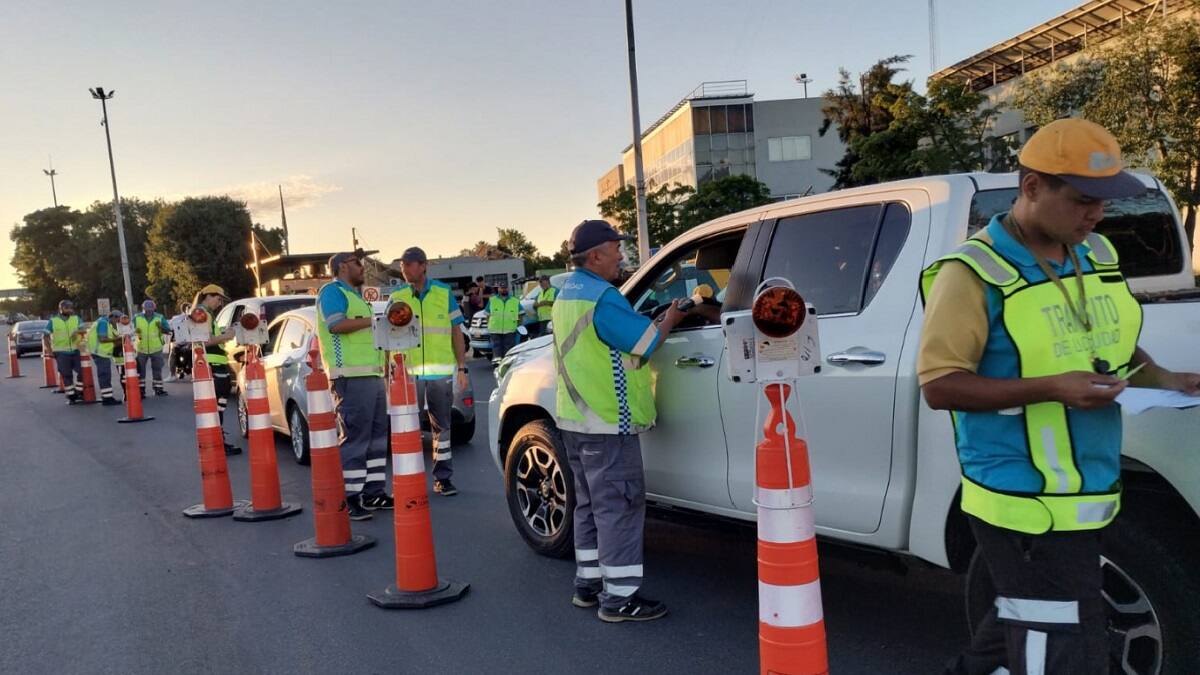 Controles de tránsito; multas.