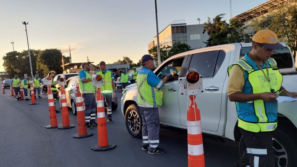 Controles de tránsito; multas.