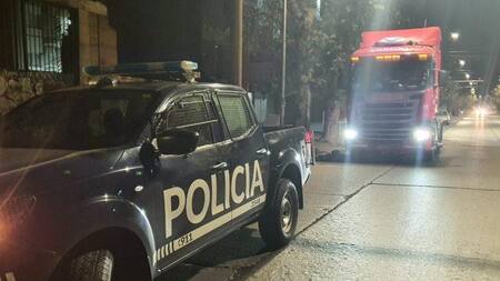 Conmoción en Mendoza: un joven apuñaló a su exnovia en medio de una clase