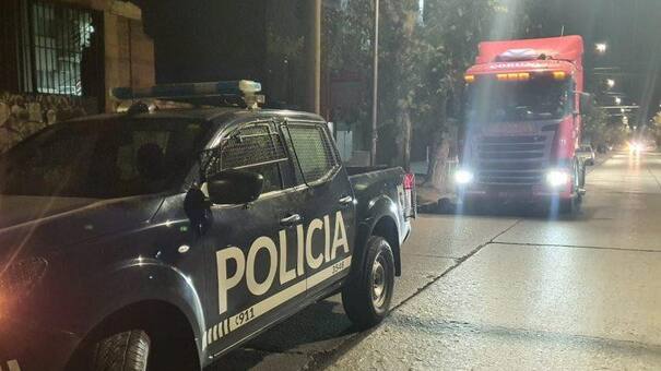 Conmoción en Mendoza: un joven apuñaló a su exnovia en medio de una clase