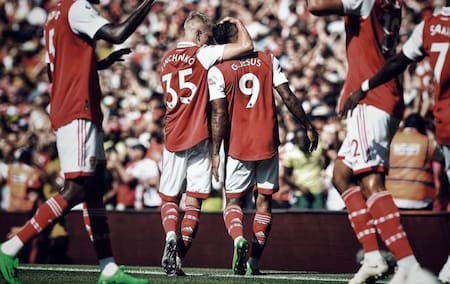 Oleksandr Zinchenko y Gabriel Jesus. Foto: Instagram @zinchenko.