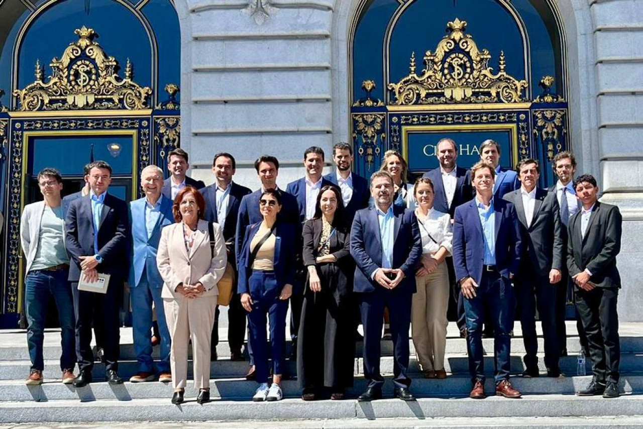 Mayra Mendoza participó de un encuentro internacional de tecnología
