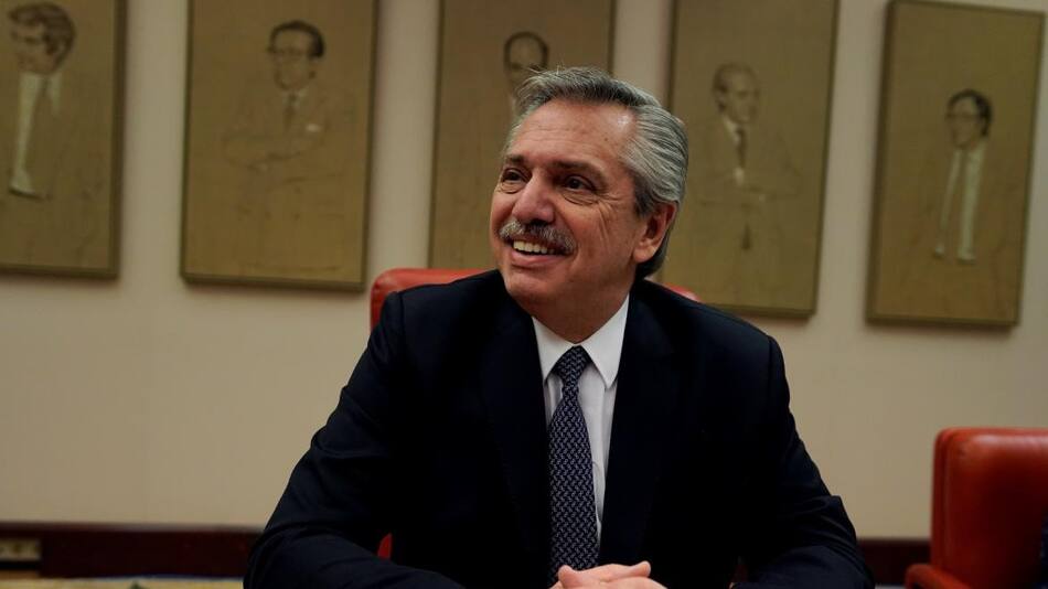 Alberto Fernández desde España, REUTERS