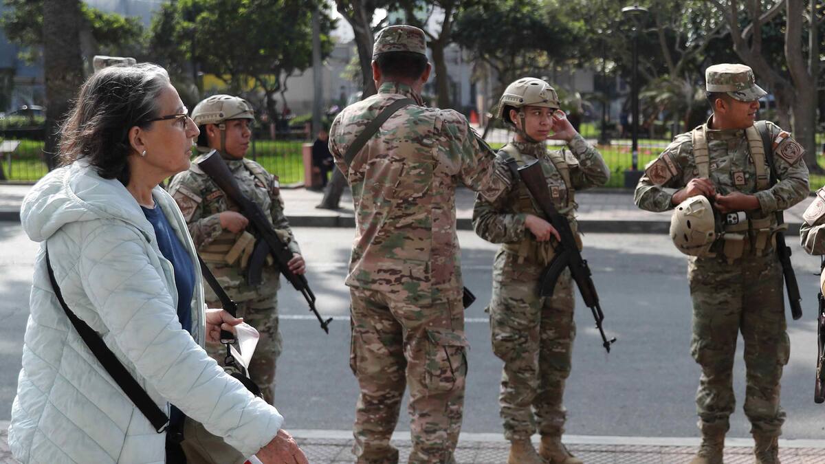 Presidente de Perú decreta el estado de emergencia en Lima por 30 días contra criminalidad
