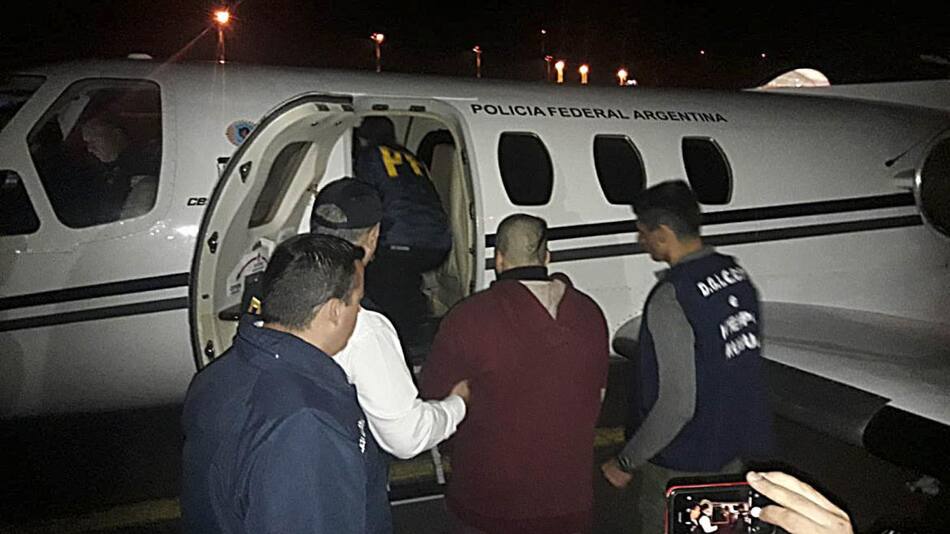 La Justicia uruguaya extraditó a Juan José Navarro Cádiz, el presunto tirador en el asesinato del diputado nacional Héctor Olivares y del funcionario riojano Miguel Yadón