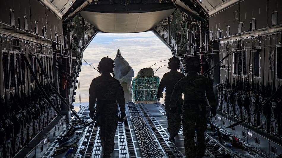 Presencia militar continua en las Islas Malvinas.