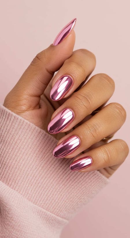 Chrome nails: la manicura futurista