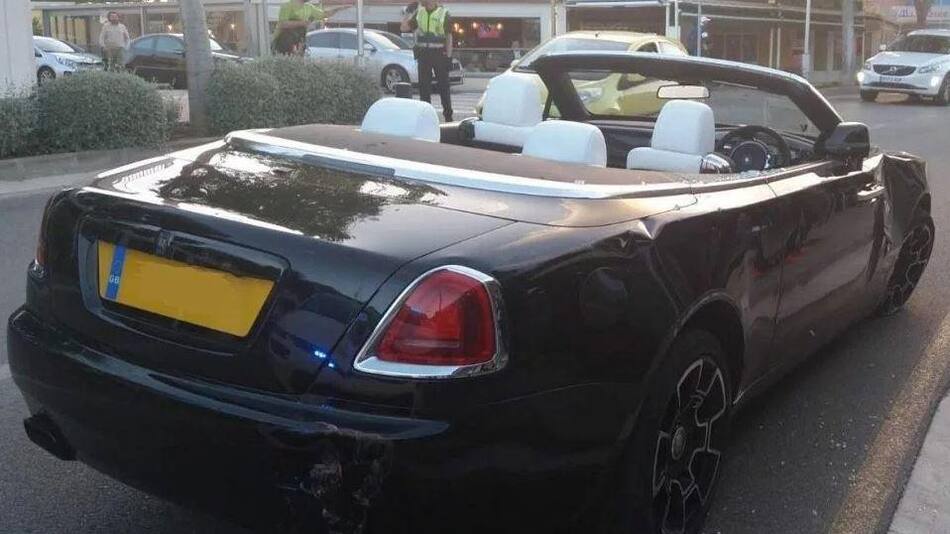 Millonario estrelló su Rolls Royce de 360.000 euros contra una tienda