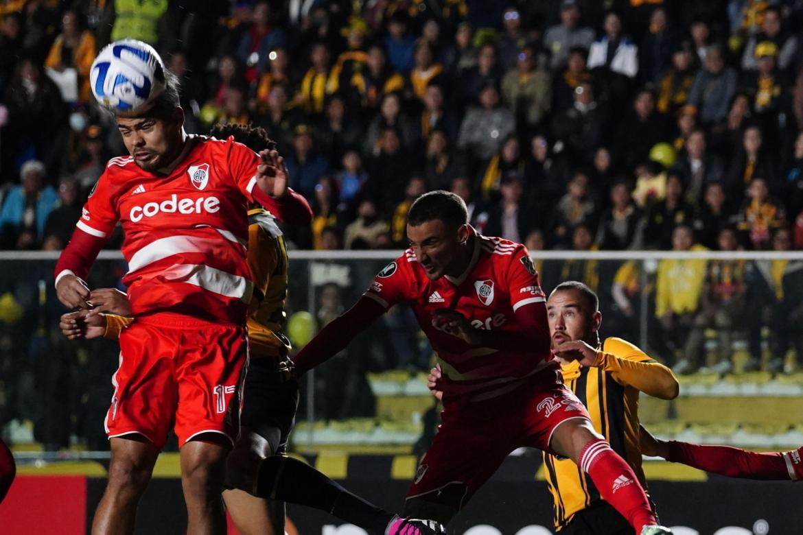 Copa Libertadores, The Strongest vs River. Foto: EFE