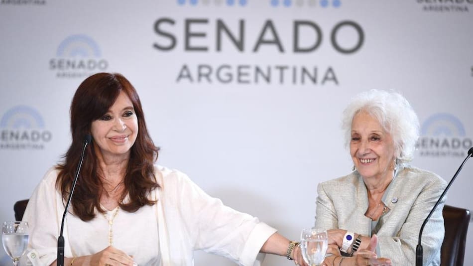 Cristina Kirchner y Estela de Carlotto. Foto: NA.